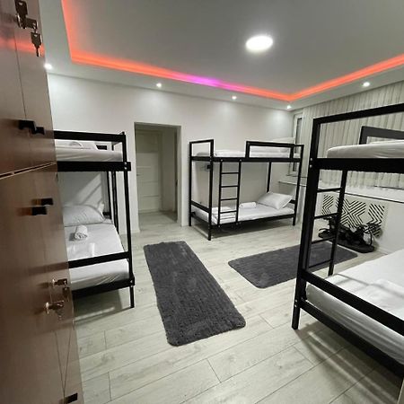 Shesh Hostel Приштина Экстерьер фото