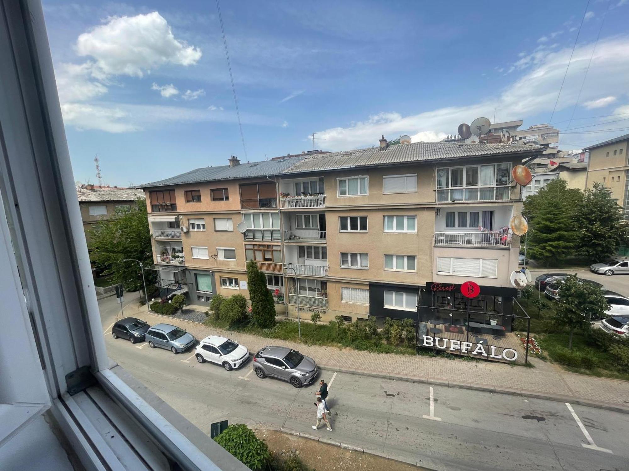 Shesh Hostel Приштина Экстерьер фото