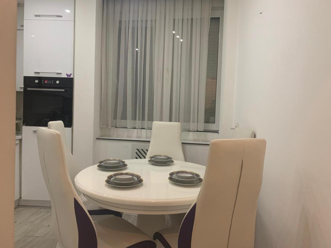 Shesh Hostel Приштина Экстерьер фото