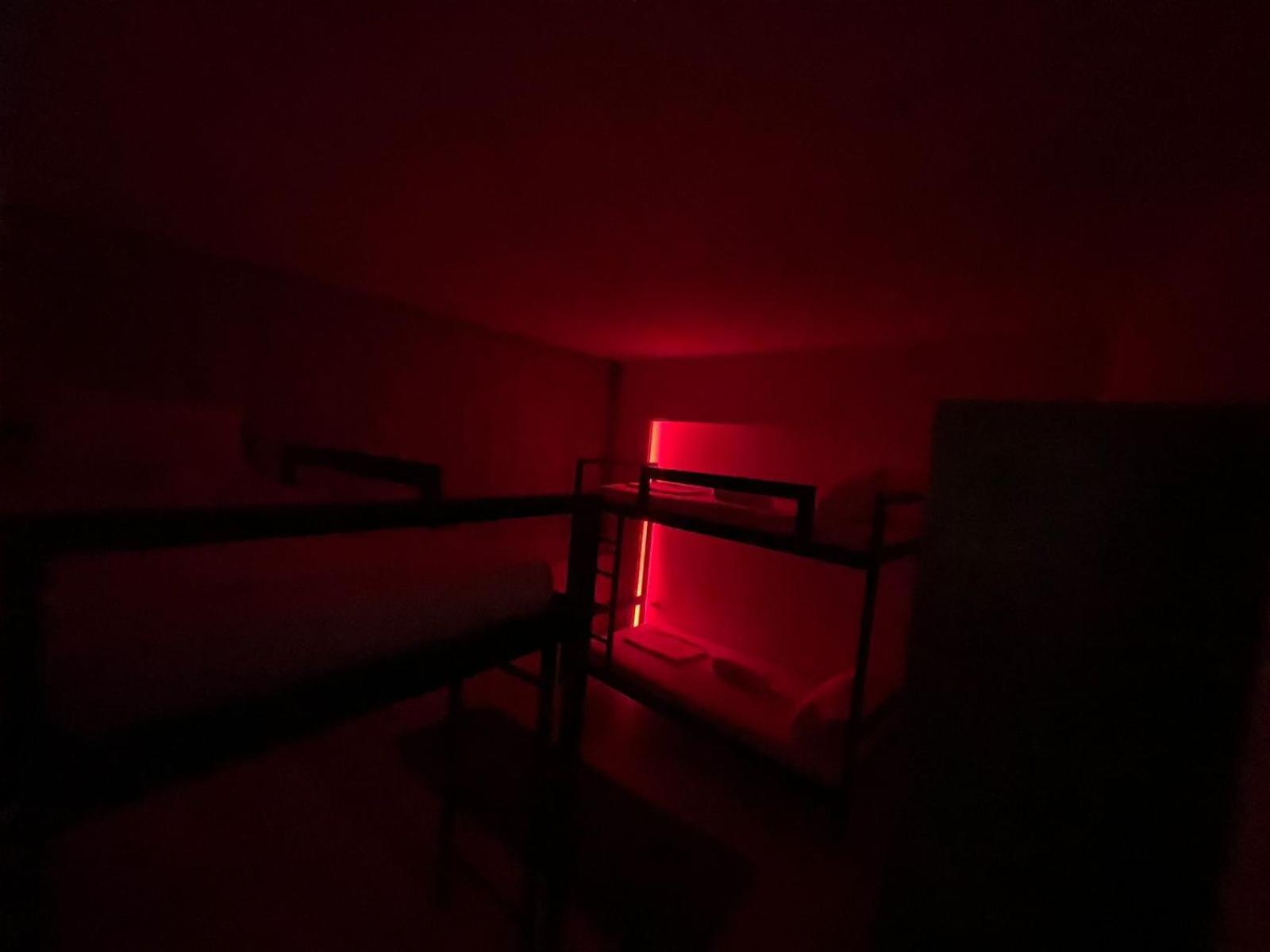 Shesh Hostel Приштина Экстерьер фото